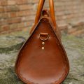 Sandori Herrentasche Zeitlos cognac braun Seitenansicht original (683x1024)