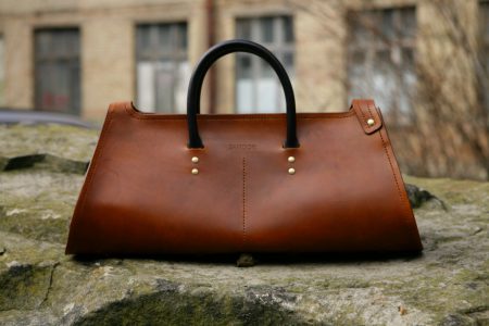 Sandori Herrentasche Zeitlos cognac braun schwarz Vorderansicht original (1024x683)